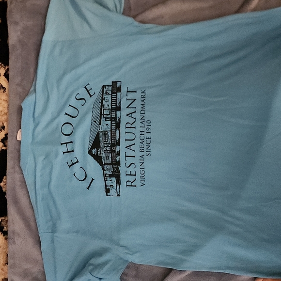 Icehouse Restaurant in Virginia Beach, VA - Picture 3 of 4